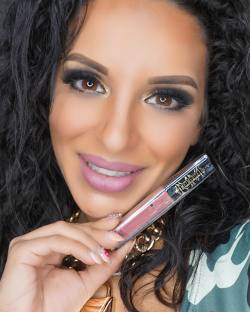 Im wearing my new @mezmerizebymeena Liquid Lip Paint in SHY GIRL &amp; Mink Fur lashes in style SHIRLEY.  My Lip Paint dries to a moisturized Matte finish which is smudge proof for all day wear.  Follow my line of Luxury Eyelashes and all new Liquid Lip