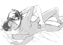 trashwavu:  //NSFW Oh Lance….❤  Quick sketches of my current addictions… it´s been awhile °H°) I was unsure wether I upload these here or not since they´re not haikyuu related drawings ;7;) But it´s also an nsfw blog so………..hmm Q//H//Q)