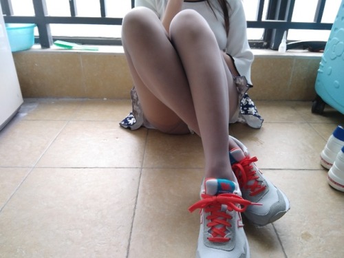 aajsdd: 捕捉一个小哥哥 我是白老师（多多），点赞转发支持一下！微 Byduoduo521 ,Q3500560005 打赏有惊喜！