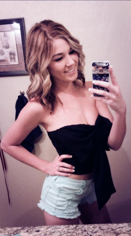 formerlyyoursexyamateurs18:  Like what you see? Follow me for more great content
