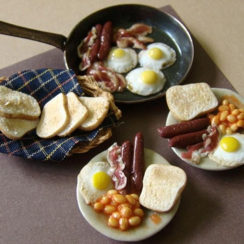 magical-mayhems:  Tiny food appreciatiooooon~ 