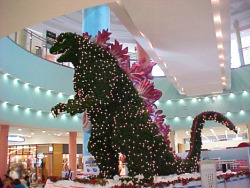 sexloveandnerdystuff:  Christmas Godzilla!!!