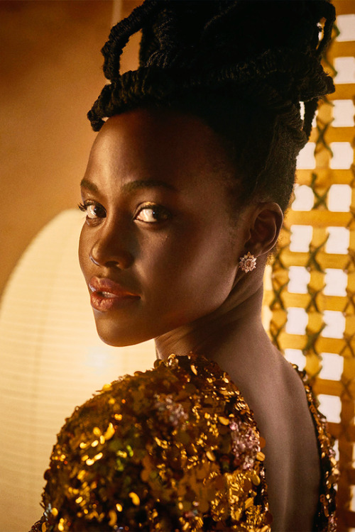  LUPITA NYONG’O2022 Vanity Fair Oscar Party Portraits by Mark Seliger 