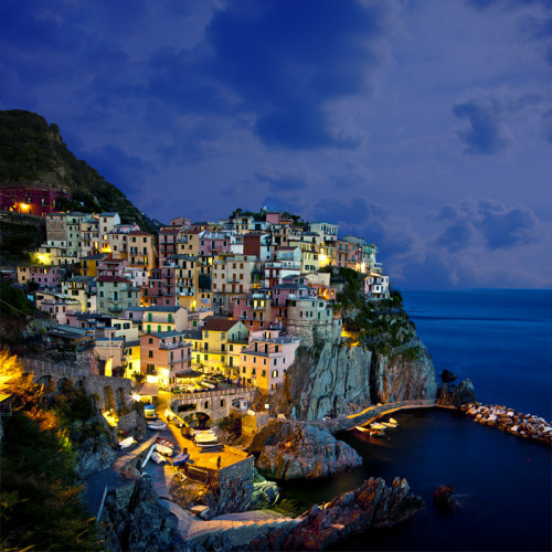 travelingcolors:  Manarola | Italy (by Michael Trezzi) 