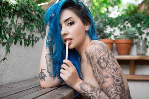 Insatiable taste for tattooed ladies