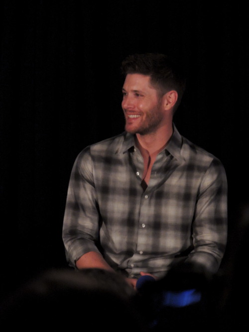 ferreandsquare:Jensen Ackles (&frac12;) | Salute to Supernatural (DCCon) | May 2014Photos by Kate Mo