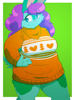 chuxwagon:  Hunny’s in a cozy sweater for the holiday! Time to chill out and huddle up under blankets for the next week. 