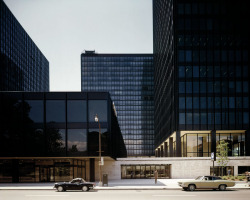 wandrlust:  Westmount Square, Montreal, 1965-68 — Mies van der Rohe