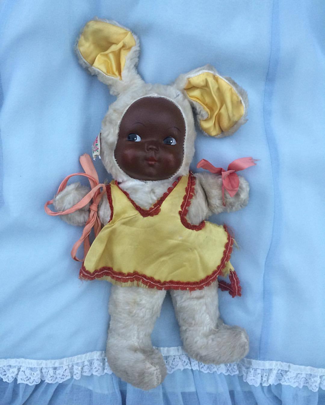 thetorturegardens: also a birthday gift from my mum, a bunny dolly, perfect for me,