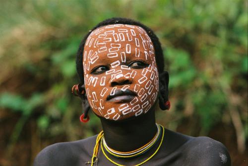 Natural Fashion from Ethiopia’s Omo ValleyPhotographs by Hans Silvester