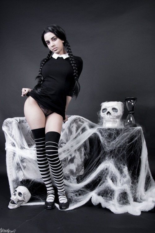 Sexy Wednesday Addams - lil-miss-rebel: coronalview: Wednesday Addams Porn Photo Pics