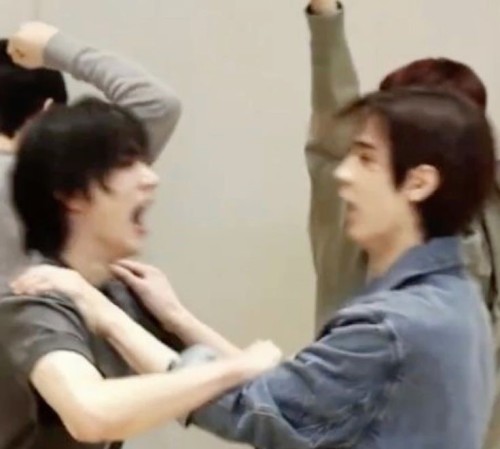 NOW WATCHING: GOING SEVENTEEN INSANE