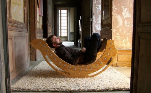 France-based, eco-friendly home decor company Plastiketic unveiled the Kuskus, a rocking chair made 