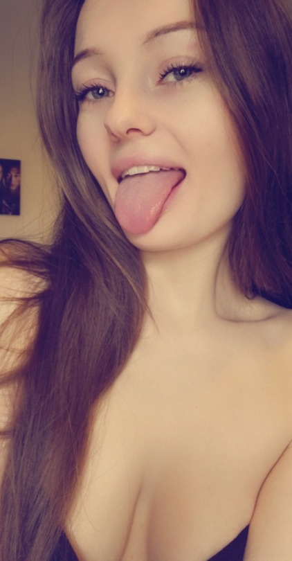 st0neymal0neyxo:I feel cute today porn pictures