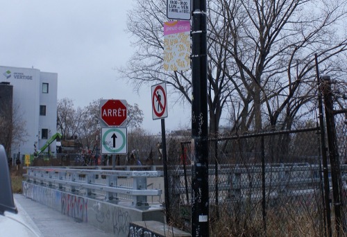 10h88 sur Van Horne près viaduc St-Laurent, Laurier près Marquette et Ontario coin Cartier. Peut-êtr