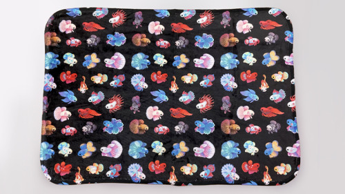 Betta blanket and pillow coverpixivFACTORYグッズの写真です! 購入は今週日曜まで!