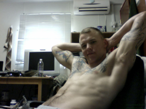 hoiphalloi:inked military boi skimmingthetop:Nice