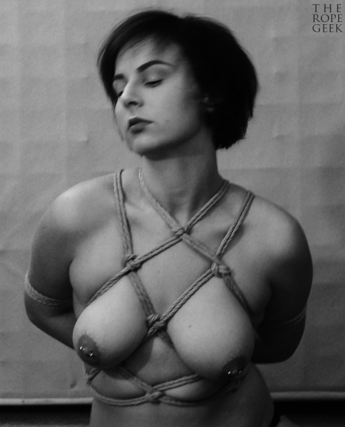 Porn Pics theropegeek: rope and photo by me model: