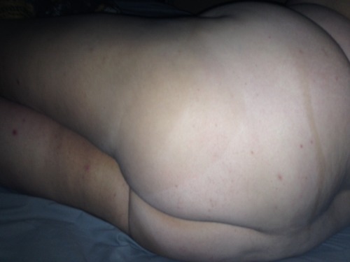 drtygrl:  Butt  beautiful lickable brown eye 