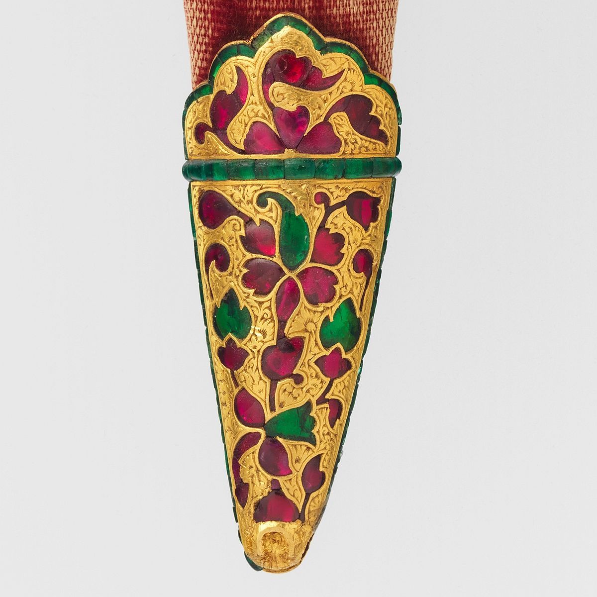 art-of-swords:  Dagger and Sheath Dated: circa 1605–27 Culture: Indian, Mughal