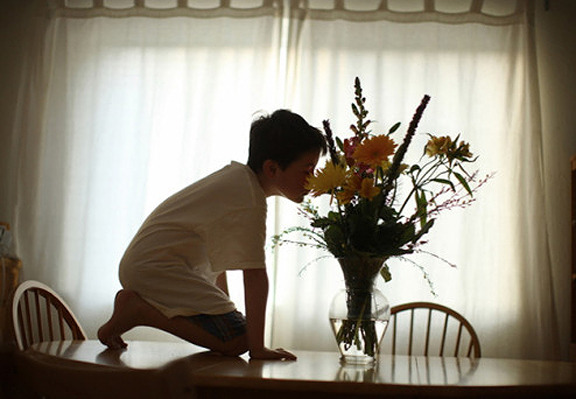 faux-tographia:  lomographicsociety:  A Photographer Shoots His Autistic Son’s