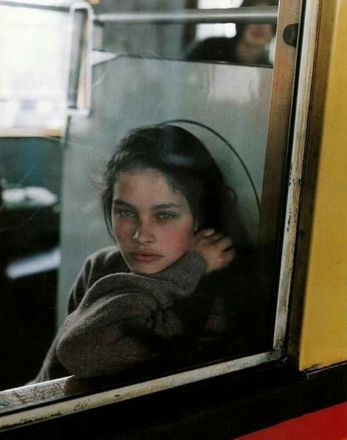 jinxproof:  Lonneke Engel | Jigsaw F/W 1996ph. Juergen Teller 