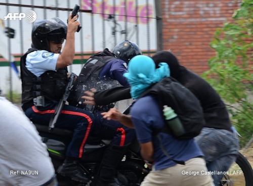 krusca:ironhoes:These are pics of the protests occurring in Venezuela right now. The people are goin