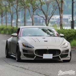 stancenation:  A 350Z that looks nothing like a 350Z. Crazy! | Photo by: @kaanndesu #stancenation