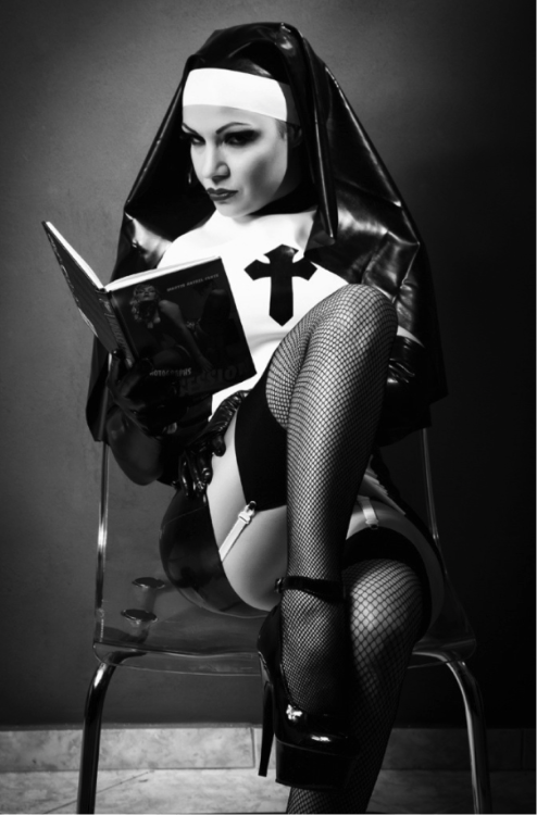 XXX Naughty nun photo