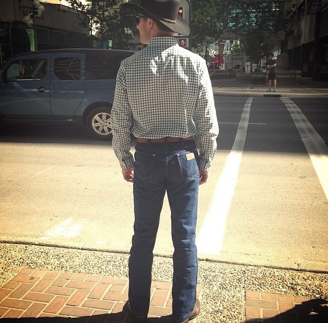 drb1985:  Calgary… Where it’s acceptable to dress like this to go to work, regardless