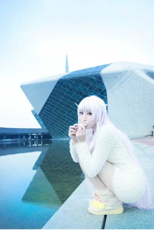 dirty-gamer-girls:  Akaba Ritsu on World CosplaySource: AifeDirty Gamer Girls