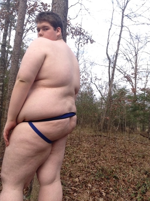 xxxichubbyxxx: fat-boy-love: Comment, like and reblog Daddies boy is getting kinky again.