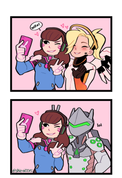 shiroi0015:  selfies w/ dva &amp; friends! twitter link 