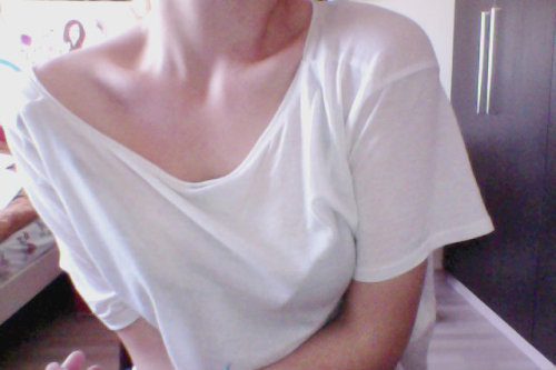 anti-anorexiant - collarbones are so beautiful