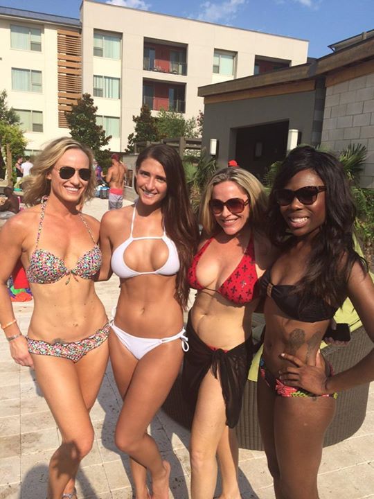 sexywithorwithout:  Two older 40 something women plus two college girls. For hot