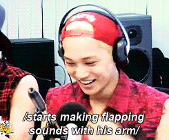 blondejongin:  kai’s animal intro on Younha Starry Night  