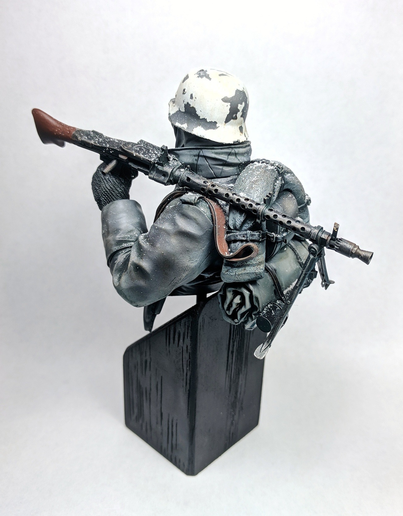 Another bust german machine gunner on the eastern front tumblr pics