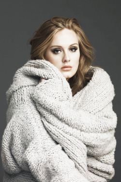 laurieblueadkins:    60 pictures of Adele because I miss her // 12