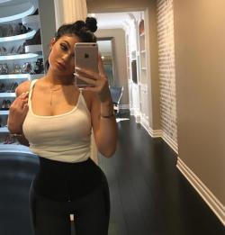 KYLIE JENNER