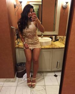 vegasselfie:  Night 2 by mariahster_ https://t.co/PQ18qcmWI2