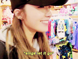 jungeunjiya:  eunji - on apink US tour / apink diary 3