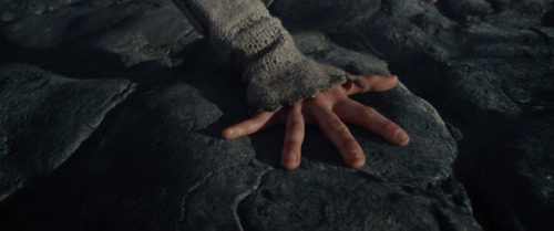 Some choice screen shots from The Last Jedi teaser trailer