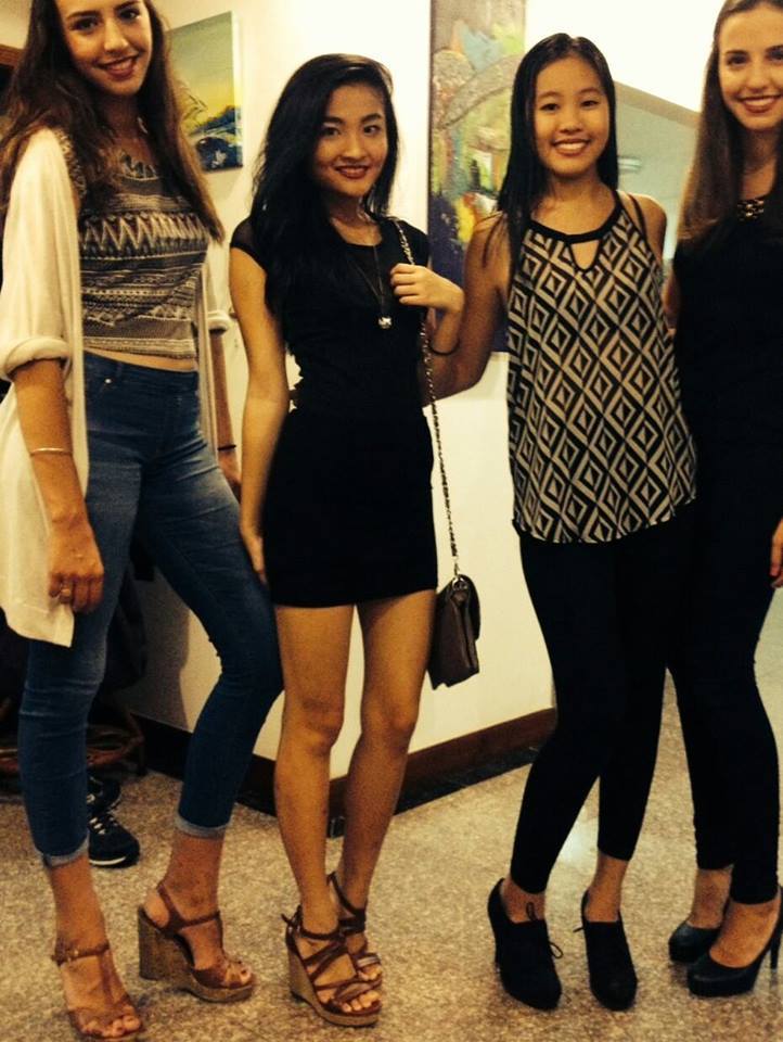 lilasianass:  2 nd from the left!Pound that lil’ Asian! 