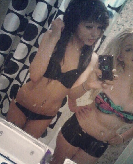 tinykutiepie:  With favorite blonde hair bitch ❤️