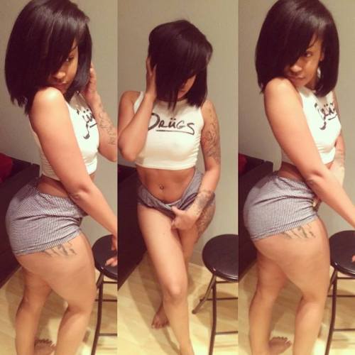 girls-girls-n-more-girls:  Gud Gawd Girl