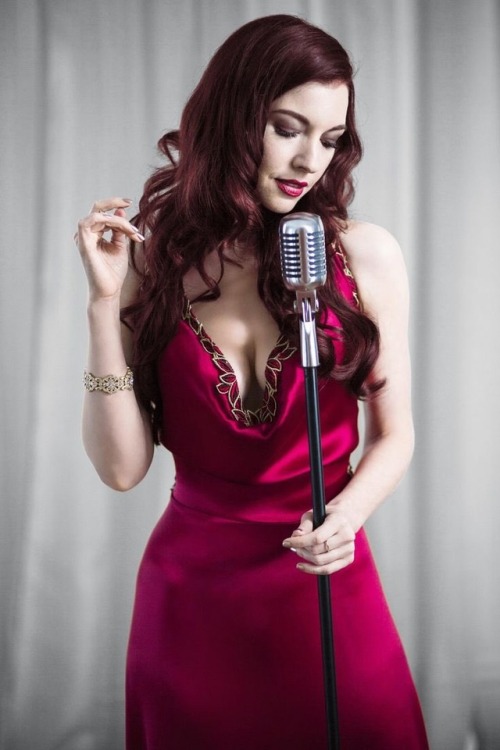 The gorgeous Chrysta Bell