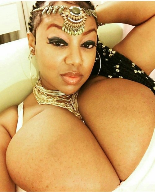 lovforbignipples32: Lovforbignipples32