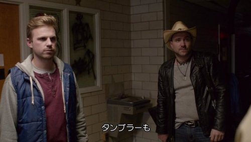highlandvalley: ゾンビ映画見てるけど登場人物が家族が死んだことよりTwitterがなくなったって話されたときの方が落ち込んでて草https://twitter.com/yuk1_san/status/853777037978238976