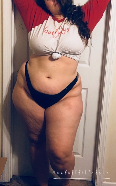 unfullfilledsub:  I mean can we just talk about how fucking banging my curves are???