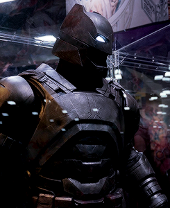 iheartdccu:  New detailed look at Batman’s armor in Batman V Superman at SDCC